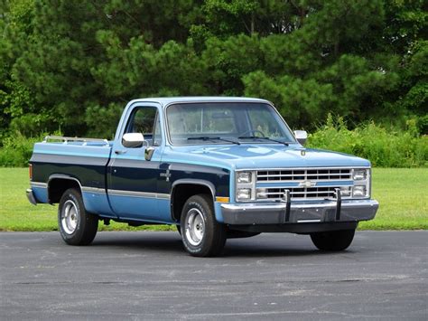 1987 Chevrolet Silverado | Raleigh Classic Car Auctions