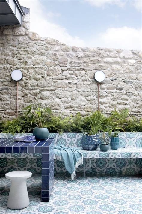 10 Creative Ideas for Outdoor Patio Walls that Will Transform Your Space