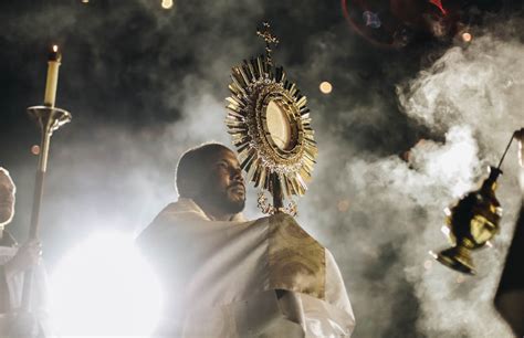 Eucharistic Adoration, Exposition, and Benediction | The Fatima Center