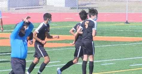 Harlingen South boys soccer looks ahead to tough district schedule | KVEO-TV