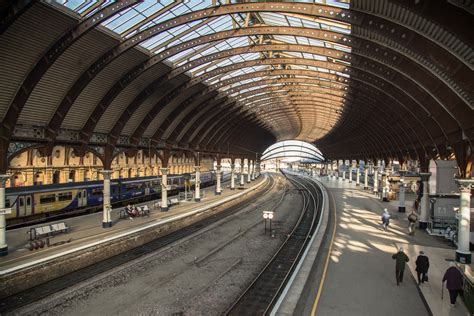 Train Station Platform Free Stock Photo - Public Domain Pictures