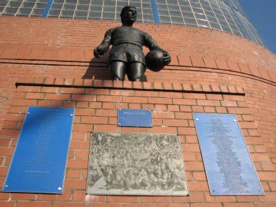 The Sporting Statues Project: John Greig: Glasgow Rangers FC, Ibrox ...