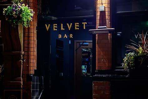 Bar and Lounge — Velvet