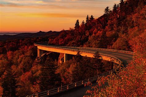 Linn Cove Viaduct at Sunrise Photograph by Kelly Kennon