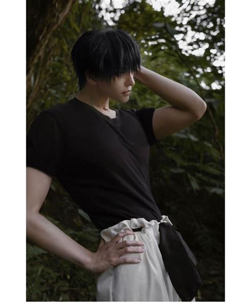 Pin de Levi Kochanke em Cosplay | Cosplay masculino, Anime, Personagens de anime