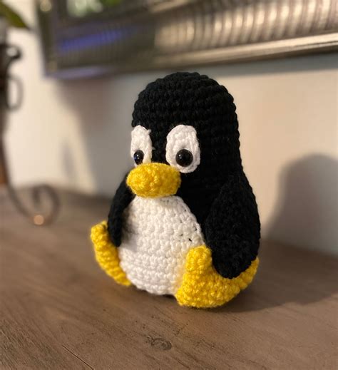 Linux Tux Penguin Mascot Crochet Plushie, Amigurumi - Etsy