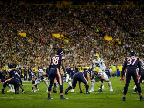 Packers and Bears have played each other 195 times; the series record is tied - OnMilwaukee