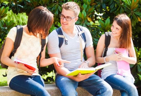 Tips for Making Friends Quickly in College