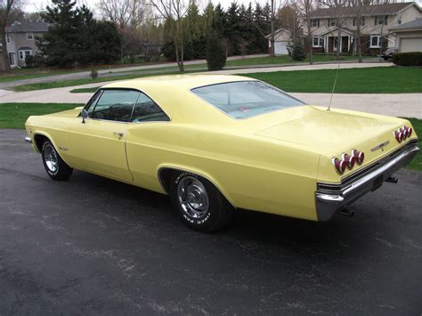 radical custom 1962 Thunderbird with a 1961 Starliner roof