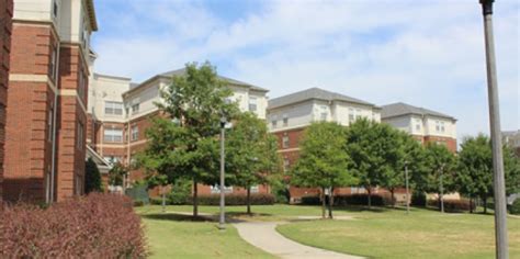 Top 5 University of Alabama Dorms Ranked By Students - Society19