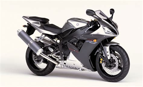 2002 Yamaha YZF-R1 Review