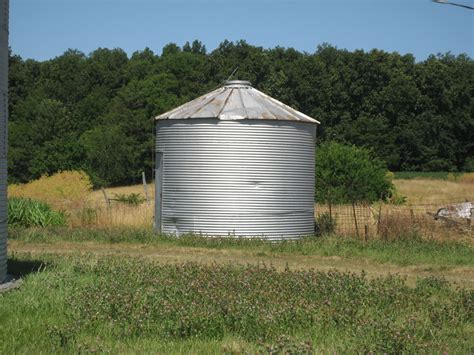 Small grain bin | Butler Land Company