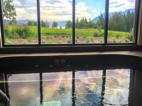 Relaxing on the Columbia River at Skamania Lodge • Postcards to Seattle