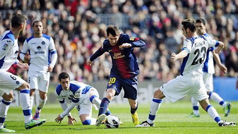 Lionel Messi dribbling Ultra HD wallpaper | Pxfuel