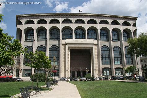 Teatrul Naţional – Bucharest Daily Photo (in Romanian)