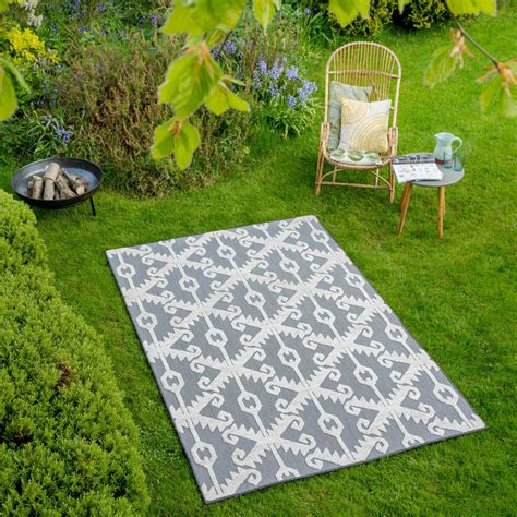 Grey Beige Textured Floral Trellis Weatherproof Durable Indoor Outdoor Area Rug