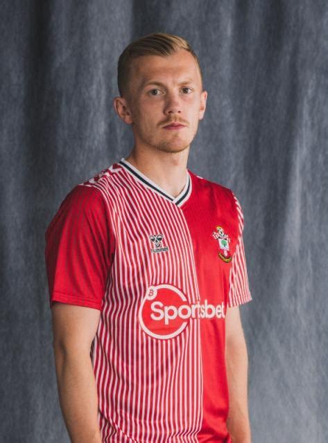 New Home & Goalkeeper kit! : r/SaintsFC