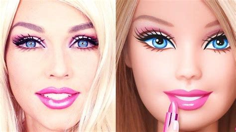 Una Barbie viviente... y sin cirugías | Trajes de barbie, Transformación con maquillaje ...