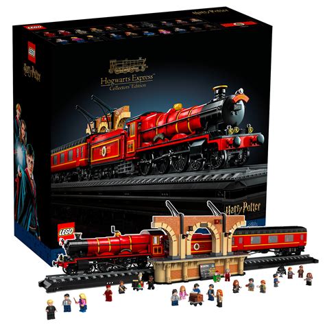 On the LEGO Shop: The LEGO Harry Potter 76405 Hogwarts Express Collector's Edition set is online ...