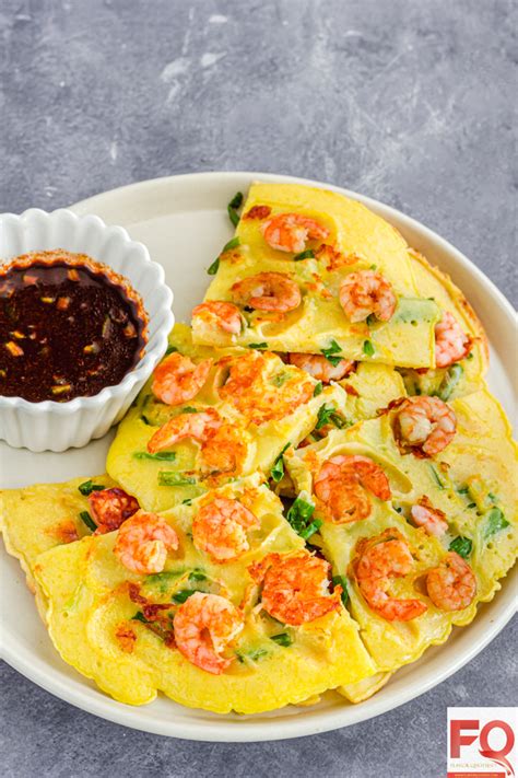 Korean Prawn Pancake | Korean Style Prawn & Scallion Pancake Recipe ...