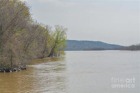 Lake Dardanelle is a major reservoir on the Arkansas River in ...