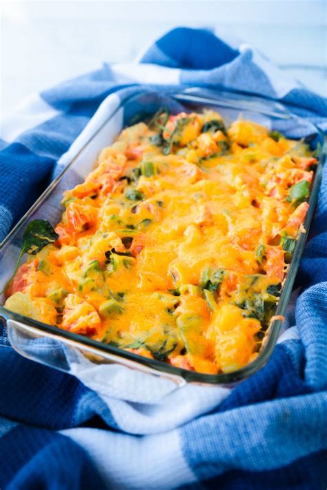 Easy Vegetarian Breakfast Casserole With Tater Tots - Wow, It's Veggie?!