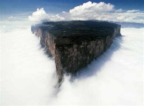 MOUNT RORAIMA, TEPUI PLATEAU, SOUTH AMERICA