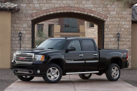 Introducing the 2011 GMC Sierra 2500HD Denali | Davis Auto Blog