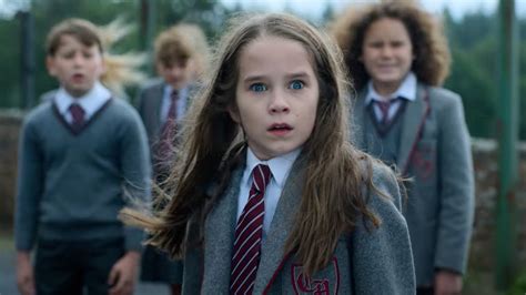 Teaser Trailer for Netflix's Film Adaptation of Roald Dahl's MATILDA ...