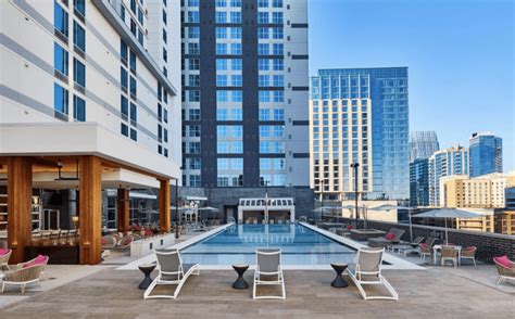 4 of the Best Hotels with Rooftop Bars in Nashville - The Getaway Lounge