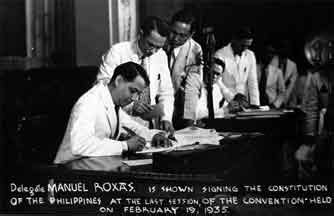 1935 Commonwealth of Philippines Declared