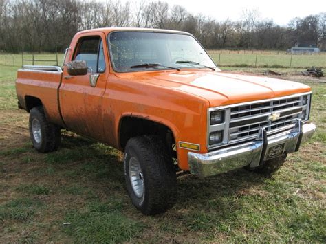 Out getting a little mud on the tires... #2 | Chevy Silverado and GMC Sierra Forum