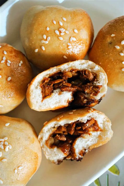 Baked Chinese Pork Buns - My Gorgeous Recipes