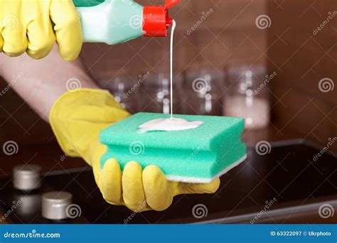 Cleaning Glass-ceramic Cooktop Stock Image - Image of kitchen, cleaning ...