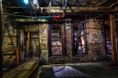 Boardwalk of Doom - The first stop on the Seattle Underground tour ...