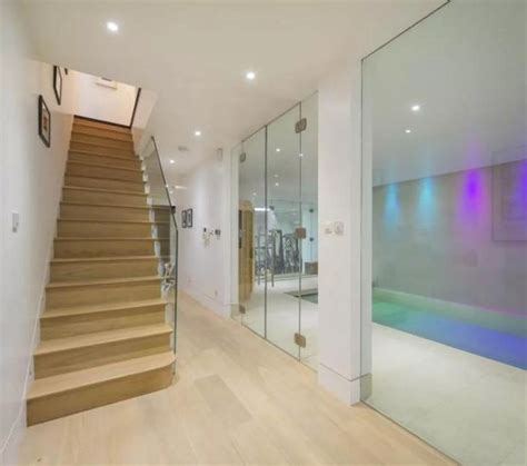 Ricky Gervais' House for sale - Mirror Online