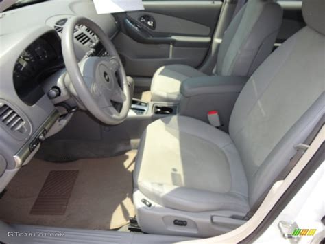 2004 Chevrolet Malibu Maxx LT Wagon interior Photo #50728926 | GTCarLot.com