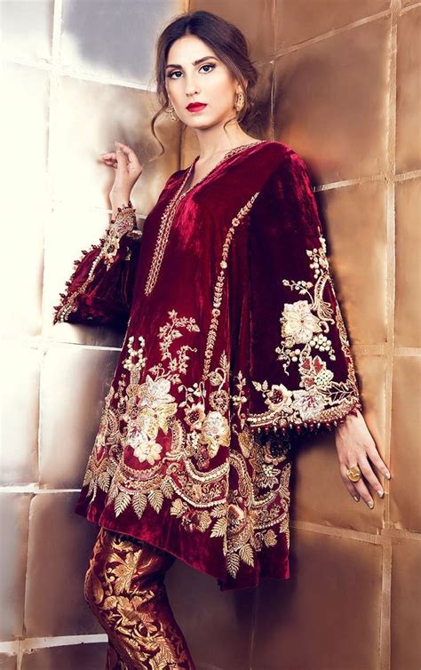 Maroon Velvet Suit with Pakistani Pant | Fashion dress party, Velvet ...