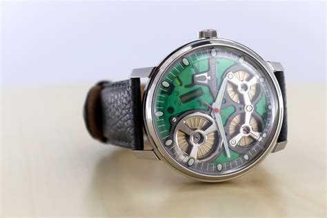 Accutron Spaceview 2020 Technical Review | Professional Watches