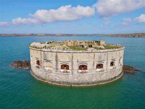 How to See Stack Rock Fort in Pembrokeshire From the Viewpoint! - The ...