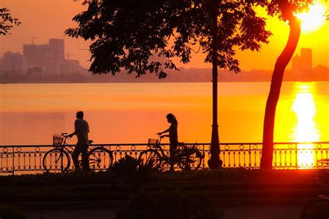 West Lake Hanoi - What to Do & Travel Guide (Photos + Map)