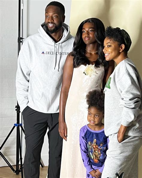 Dwyane Wade shares photos and video of daughter Zaya glammed up for formal