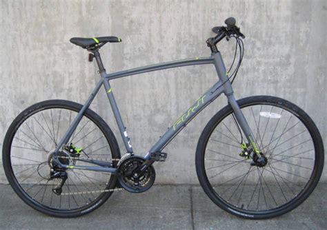 Ask The Experts: How to Choose Hybrid Bikes