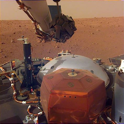 NASA InSight Sends Back New High-Res Photos from Mars - autoevolution