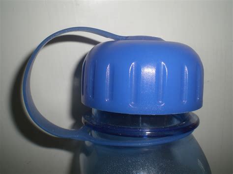 File:Plastic water bottle cover in blue.JPG - Wikimedia Commons