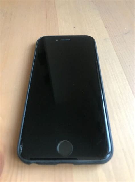 Black iPhone 6 - 32GB, Unlocked | in Islington, London | Gumtree