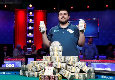 N.J. man with accounting degree wins World Series of Poker, $8.1M - CBS ...