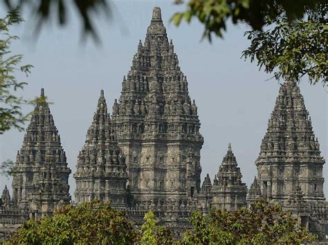 Prambanan Temple History Review | NATURAL CHARM INDONESIA