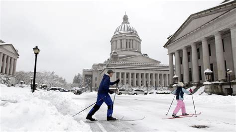 After Digging Out Snow, Washington Is Hit With Ice Storm : The Two-Way ...