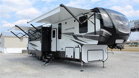 Three Bedroom? Two Full Bath Luxury Bunkhouse Fifth Wheel! 2021 Keystone Avalanche 390DS - YouTube